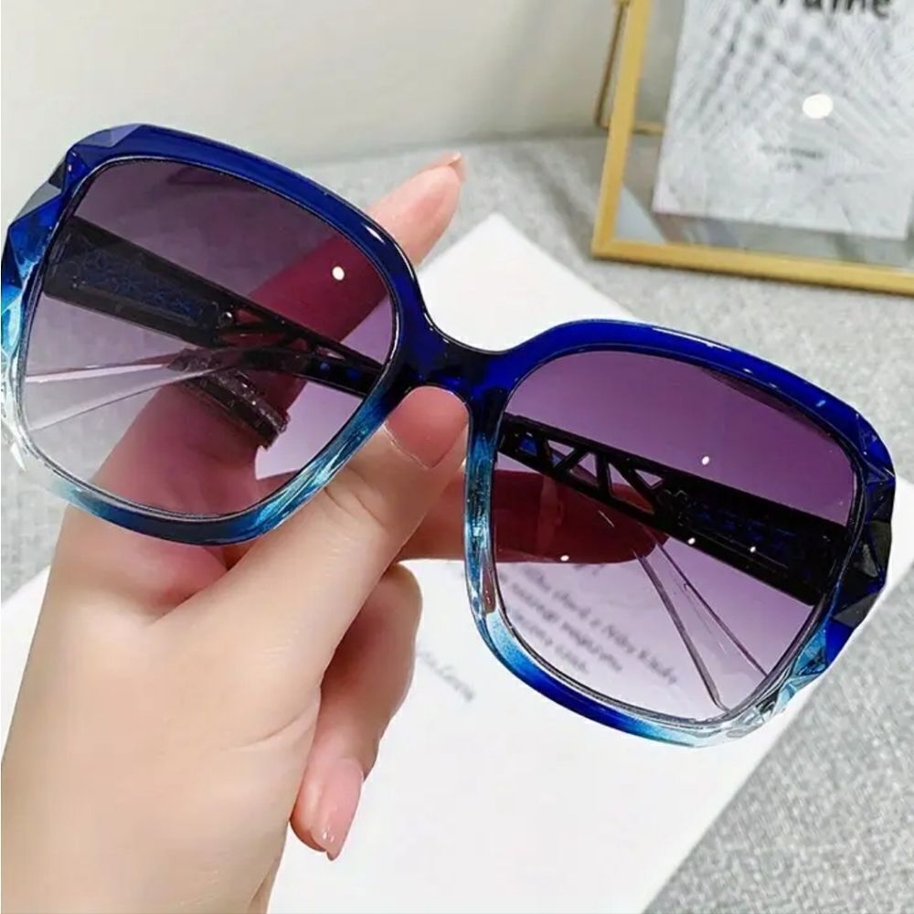 Trendy Fashionable Large Blue Tint Sunglasses